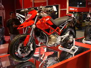 2007DucatiHyperMotard-001