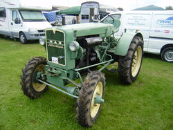 MAN 4-WD tractor -Driffield- P8100528