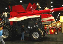 MF 9795 combine - 2010