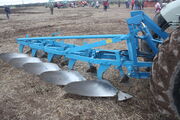 Doe 6 furrow plough and HD linkageIMG 4185