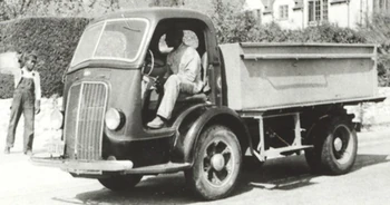 International 1940 DS300