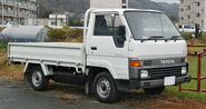 Toyota Hiace Truck H80 001