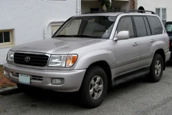 Toyota Land Cruiser -- 03-11-2010