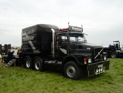 Yeoman Volvo F16-Rushden-P5010269