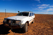 2000 Toyota Land Cruiser HZJ105 in the Australian outback