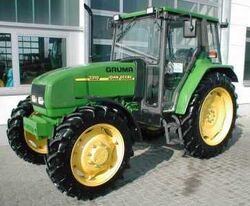 JD 3310 MFWD - 2002