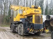 1980s Coles Husky 635 4WD Yardcrane.jpg (13 KB) 1970s COLES Husky 635 4WD Yardcrane Diesel