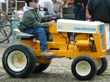 International Cub Cadet 102