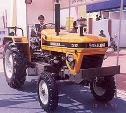 Sonalika International DI 35-2002.jpg