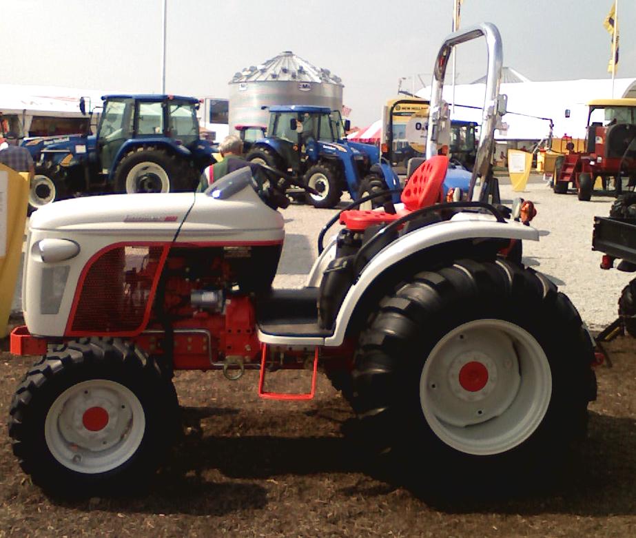 New Holland Boomer 8N | Tractor & Construction Plant Wiki