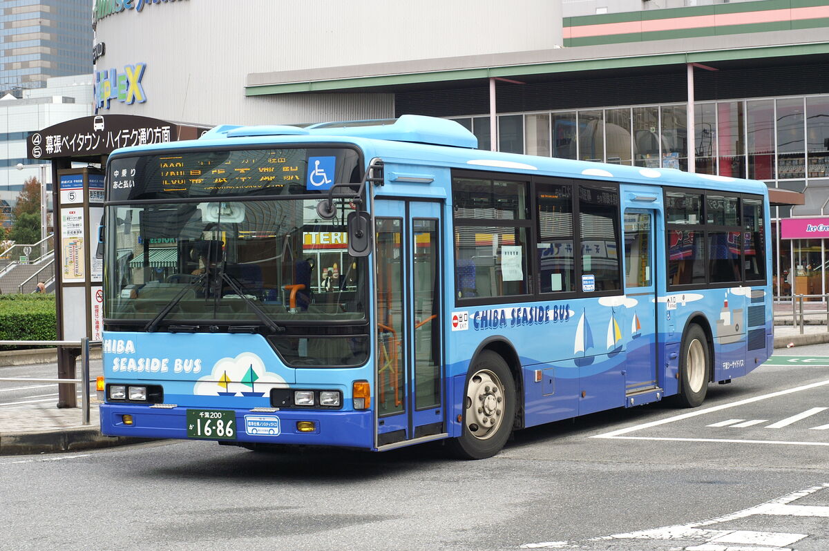 FUSO AEROSTAR 取扱説明書 (廃車発生品) 三菱ふそう FUSO ニューエアロスター説明書 (廃車発生品)三菱FUSO バスコレ