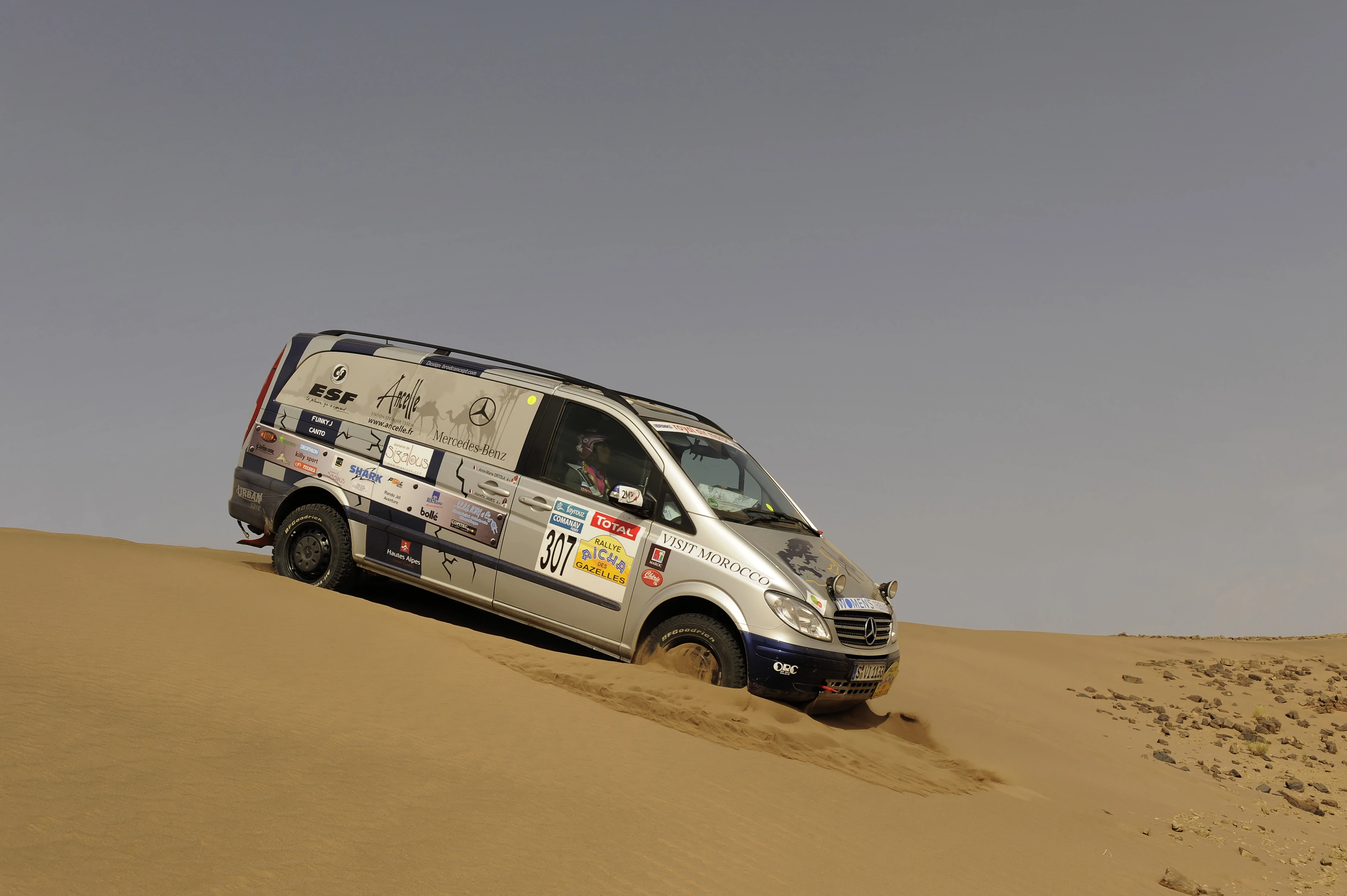 Mercedes-Benz Viano | Tractor \u0026 Construction Plant Wiki | Fandom
