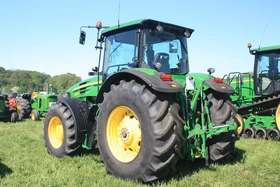 John Deere 7930 at Belvoir 2010 - IMG 3272