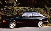 Ford Escort XR3i with Hedge