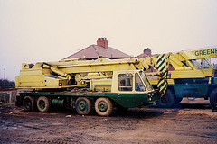 A 1980s JONES 461 Cranetruck hydraulic on a Vickers AWD chassis