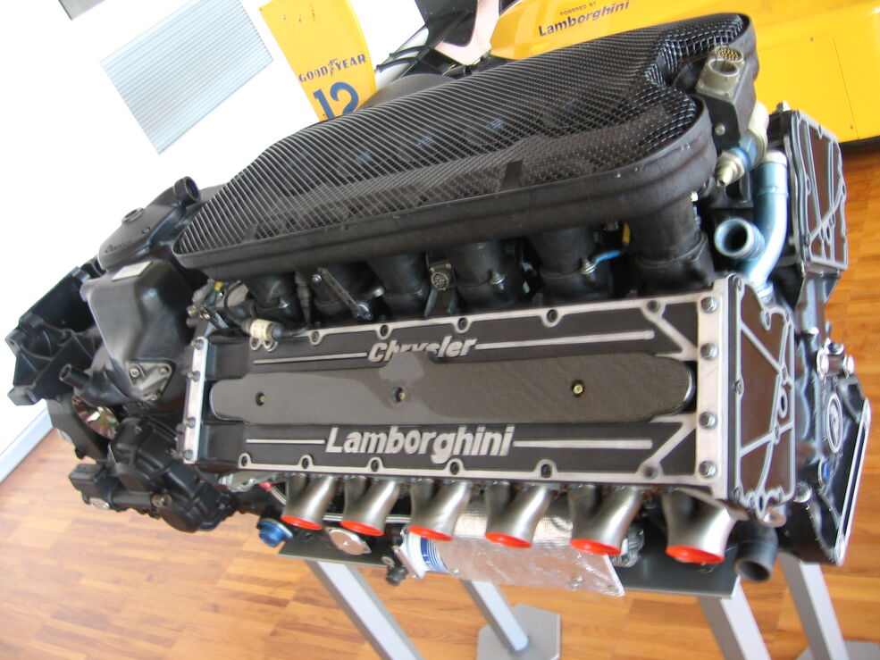 洋書 The V12 Engine 985?cb=20111108184817
