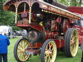 Foster Steam Tractor - "Victoria"