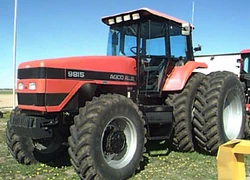 AA 9815 MFWD - 1995