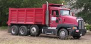 Triaxle dump truck 2005-10-06