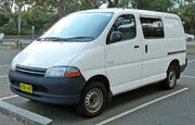 1995-2001 Toyota Hiace SBV (RCH12R) van 01