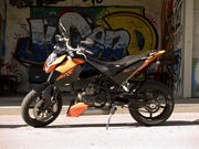 Ktm-690-duke-(duke3)-lc4-2008