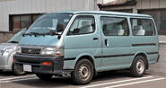 Toyota Hiace Wagon 011
