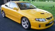 2004-2005 Holden VZ Monaro CV8 coupe 01