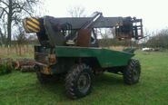 A 1970s LINER Giraffe 4WD 4WS Military Forklift Diesel