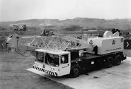 COLES Illustrious Cranetruck 8X4.jpg (61 KB) 1970s COLES Illustrious Cranetruck Hydraulic 6X4