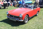 MG Midget - UOB 522B at wollaton park 2011 - img 0722