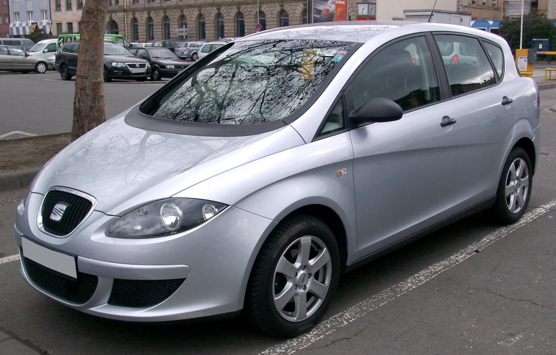 File:SEAT Leon BTCC 2 rear.jpg - Wikimedia Commons