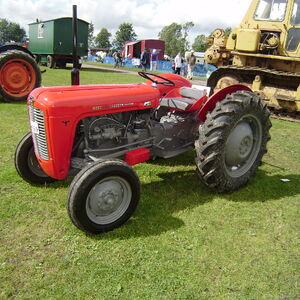 Massey Ferguson Products By Series Tractor Construction Plant Wiki Fandom