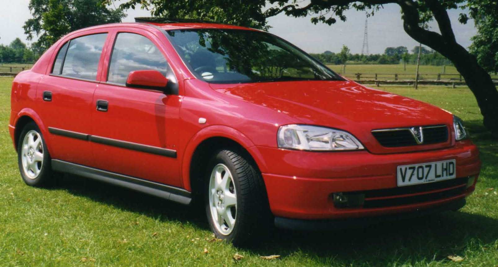 Vauxhall Astra, Tractor & Construction Plant Wiki