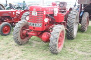 International B450 Roadless w/4-WD axle fitted on show at GDSF in 2008