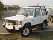 Mitsubishi Pajero LF