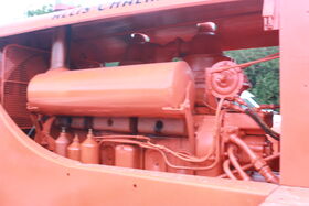 Engine (exhaust side) of HD19