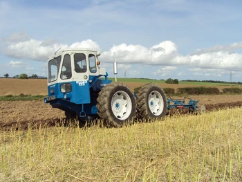 Fc1004ploughing1