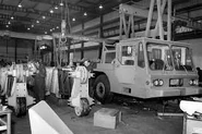 A 1990s view of the GROVE-ALLEN Cowley factory.jpg (11 KB) A 1980s ALLEN-GROVE TMS180 model being assembled at Cowley