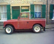 Madaxes landy.jpg (44 KB) A series IIA without canvas.
