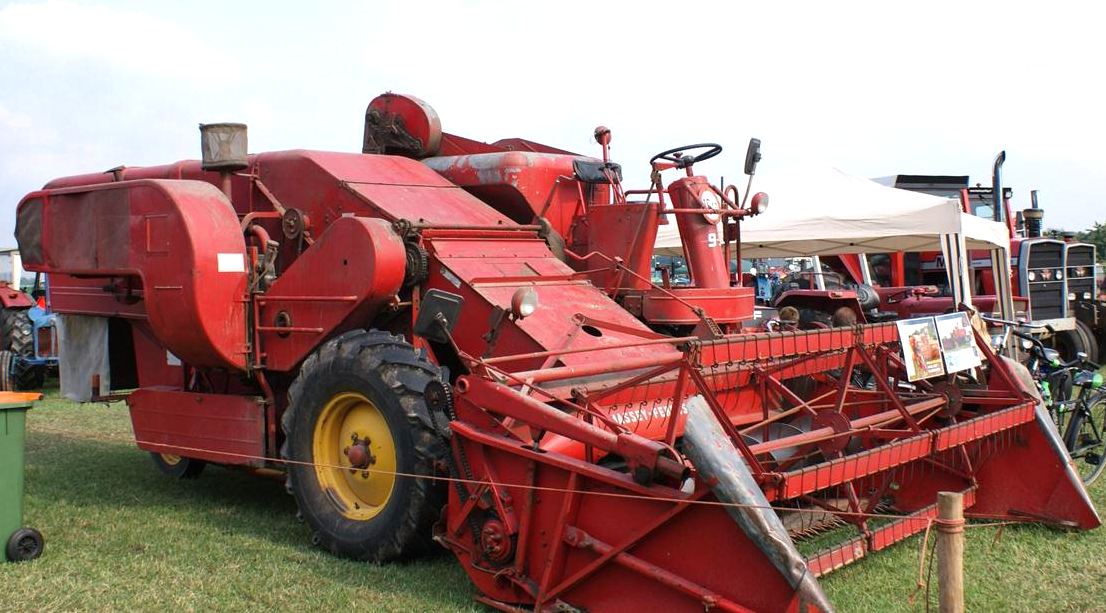 Massey Ferguson 99 Combine Tractor And Construction Plant Wiki Fandom 4057