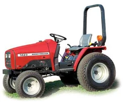 MF 1423 MFWD - 2003