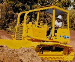 Dressta TD-8H Extra crawler - 2002.jpg