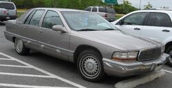 Buick-Roadmaster-Sedan