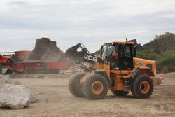 JCB 437 Z-bar loader at Hillhead 2014 - IMG 5280