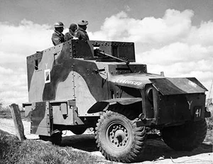 IWM-H-9214-armoured-lorry-194104