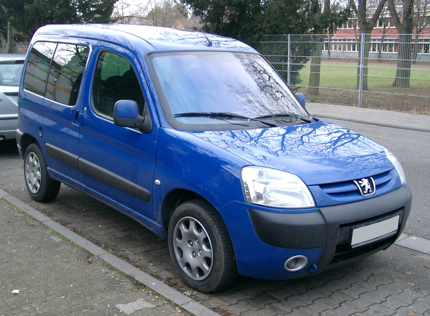 Peugeot Partner, Tractor & Construction Plant Wiki