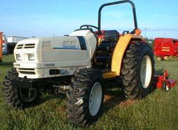 Cub Cadet 7360SS MFWD - 2001 2.jpg