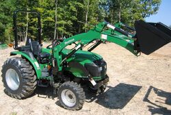 Montana R3644HST MFWD-2007.jpg