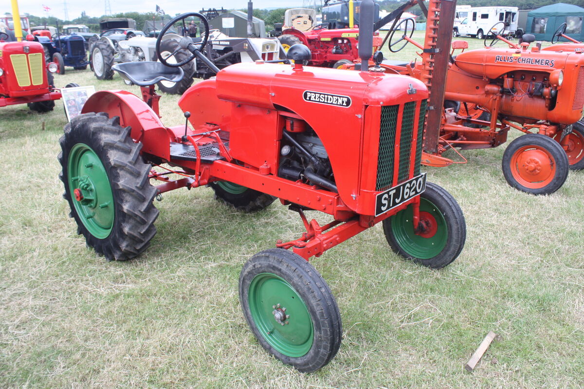 STJ 620 | Tractor & Construction Plant Wiki | Fandom