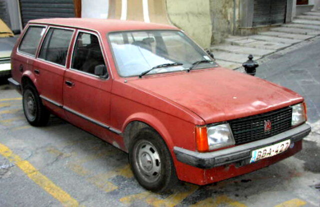 File:Opel Astra H Caravan 1.9 CDTI rear.JPG - Wikipedia